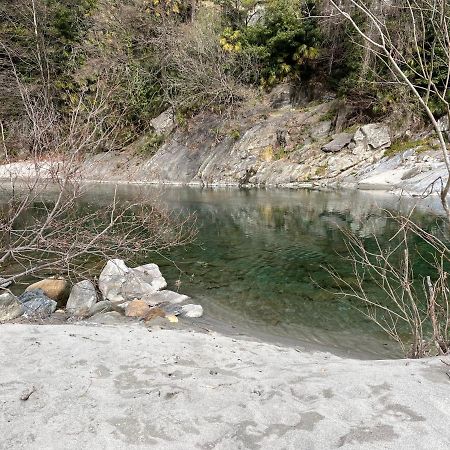 Blue River Losone Ngoại thất bức ảnh