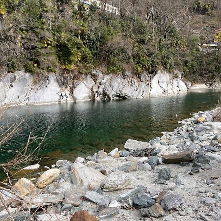 Blue River Losone Ngoại thất bức ảnh