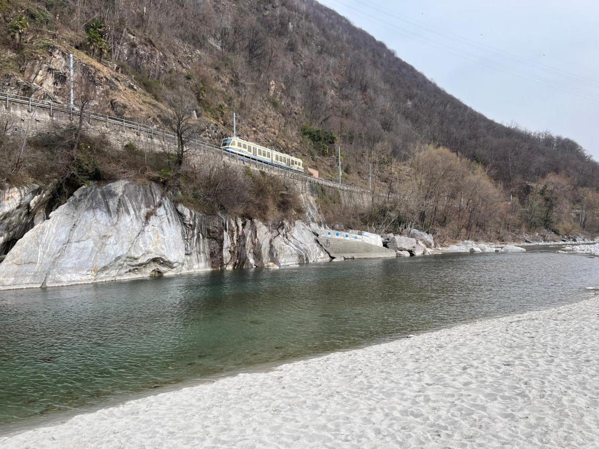 Blue River Losone Ngoại thất bức ảnh